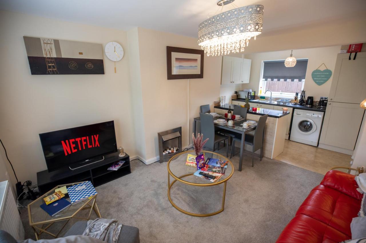 Og Stays Ii- 3Bedroom House Near Nissan & Stadium, Free Parking Сандерленд Екстер'єр фото