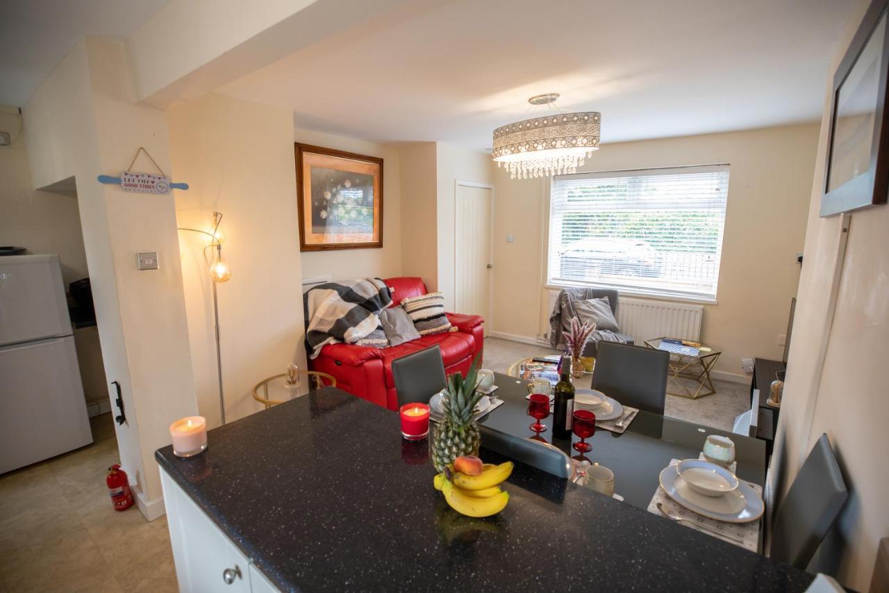 Og Stays Ii- 3Bedroom House Near Nissan & Stadium, Free Parking Сандерленд Екстер'єр фото