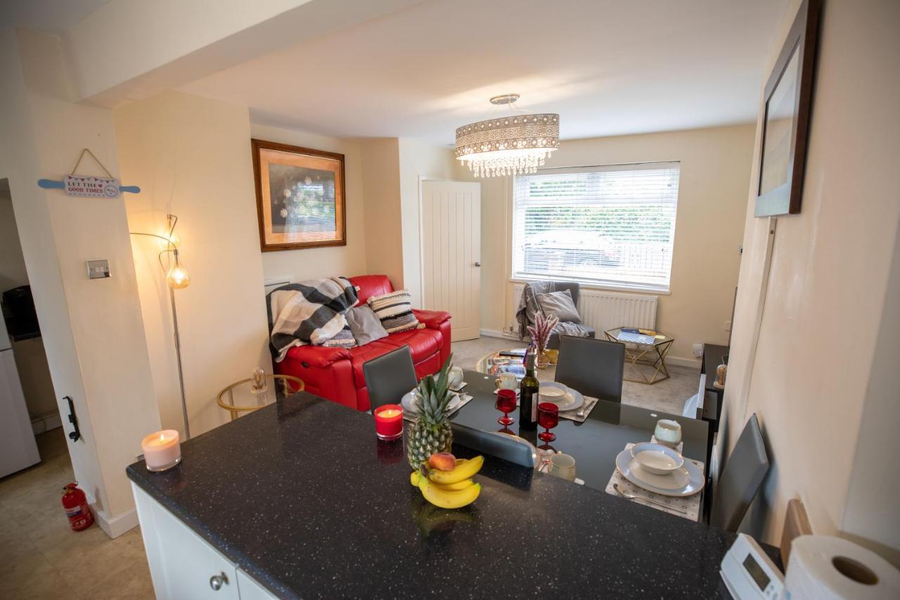 Og Stays Ii- 3Bedroom House Near Nissan & Stadium, Free Parking Сандерленд Екстер'єр фото